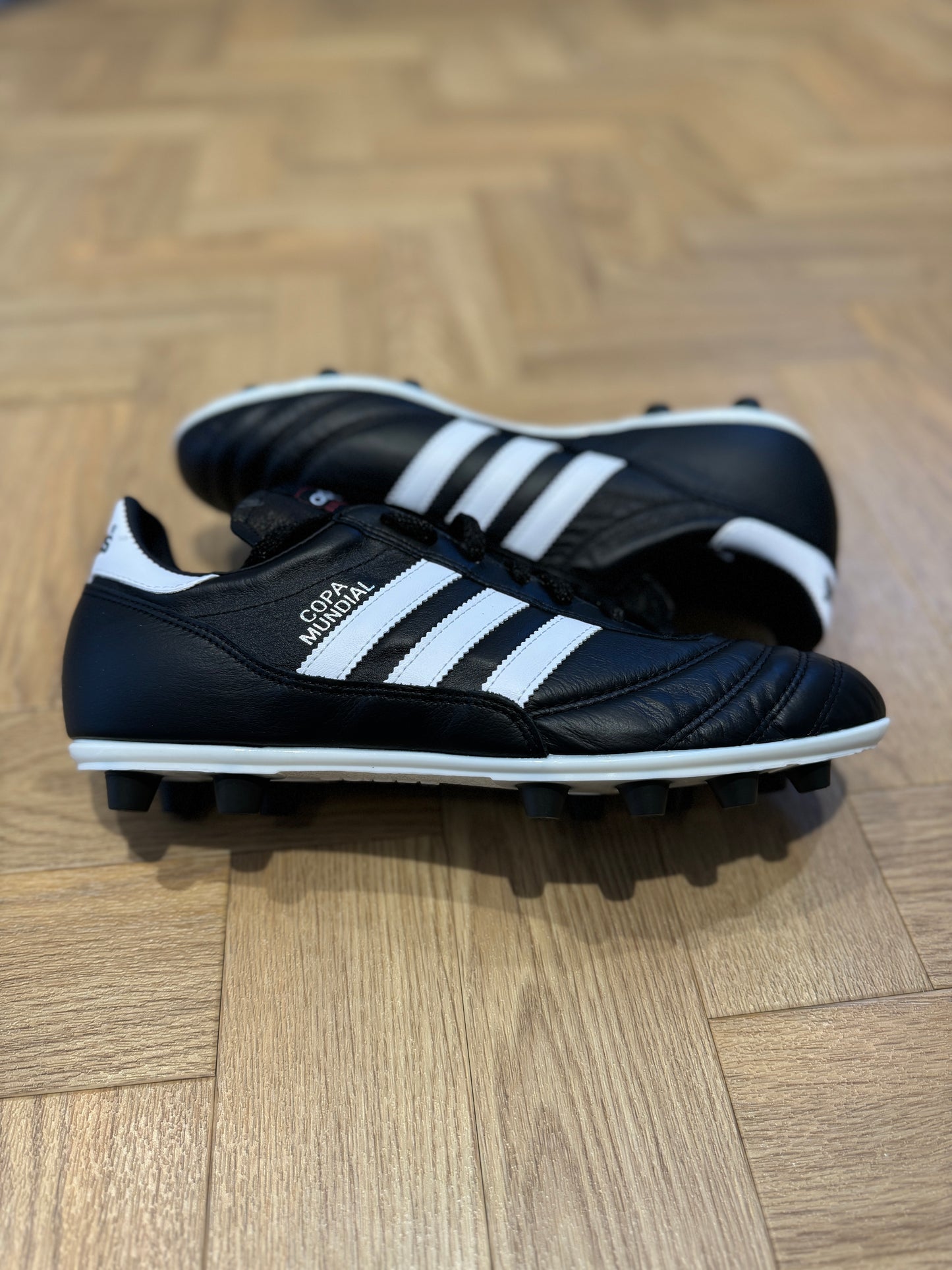 Adidas Copa Mundial FG - Black / White