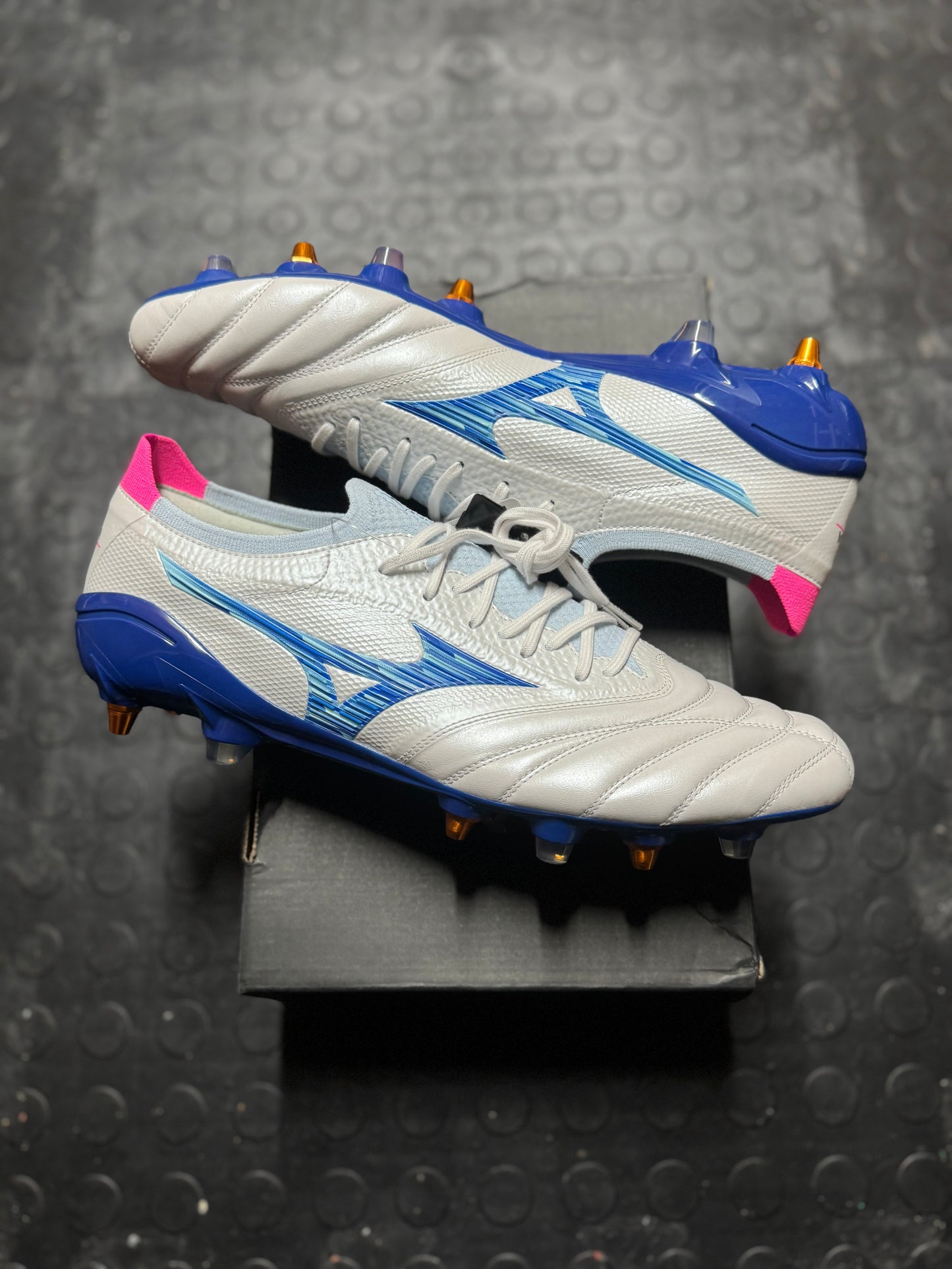 Mizuno Morelia Neo Beta 4 Elite MIJ - White / Blue / Pink