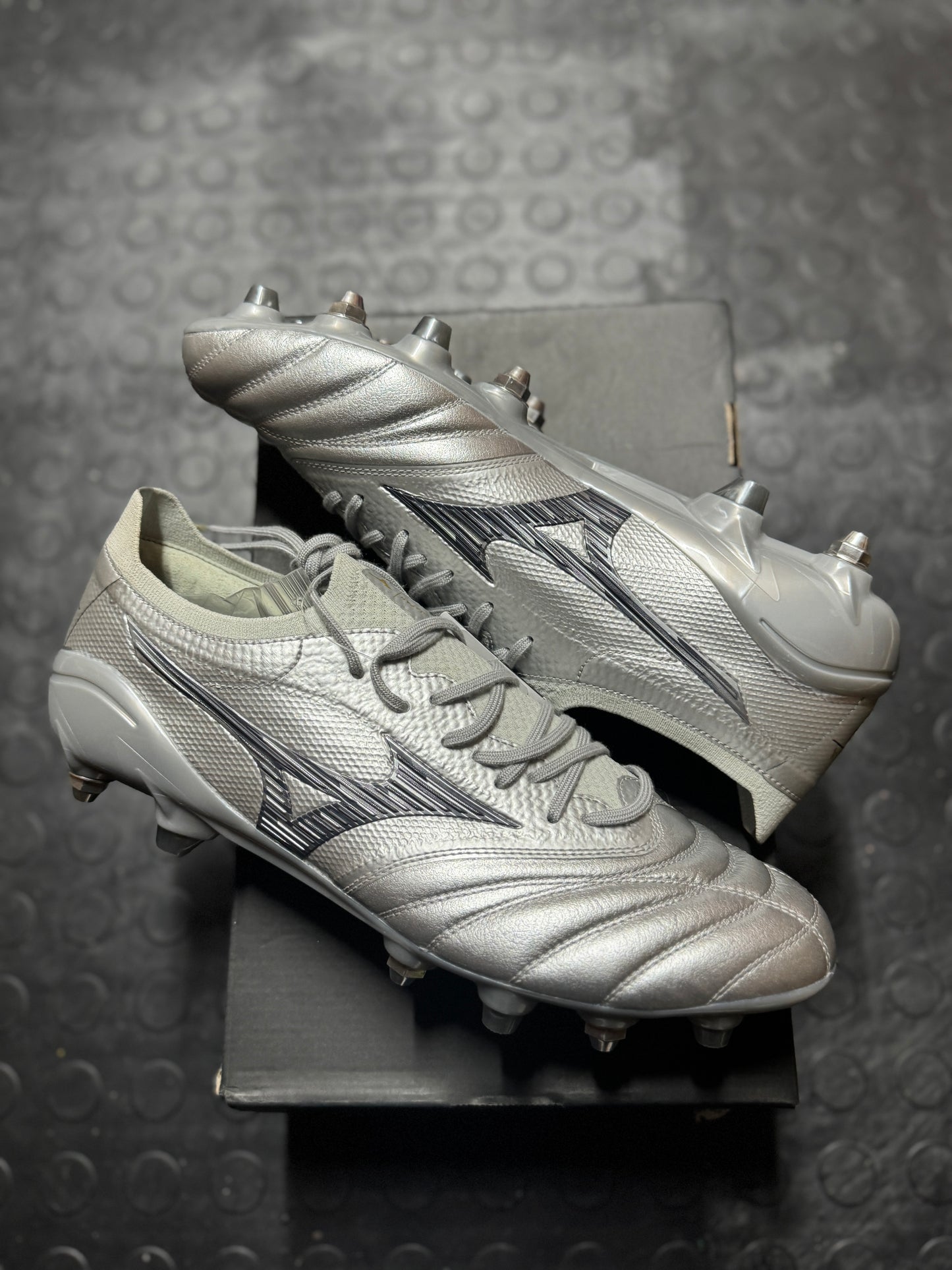 Mizuno Morelia Neo Beta 4 Elite MIJ - Silver / Silver