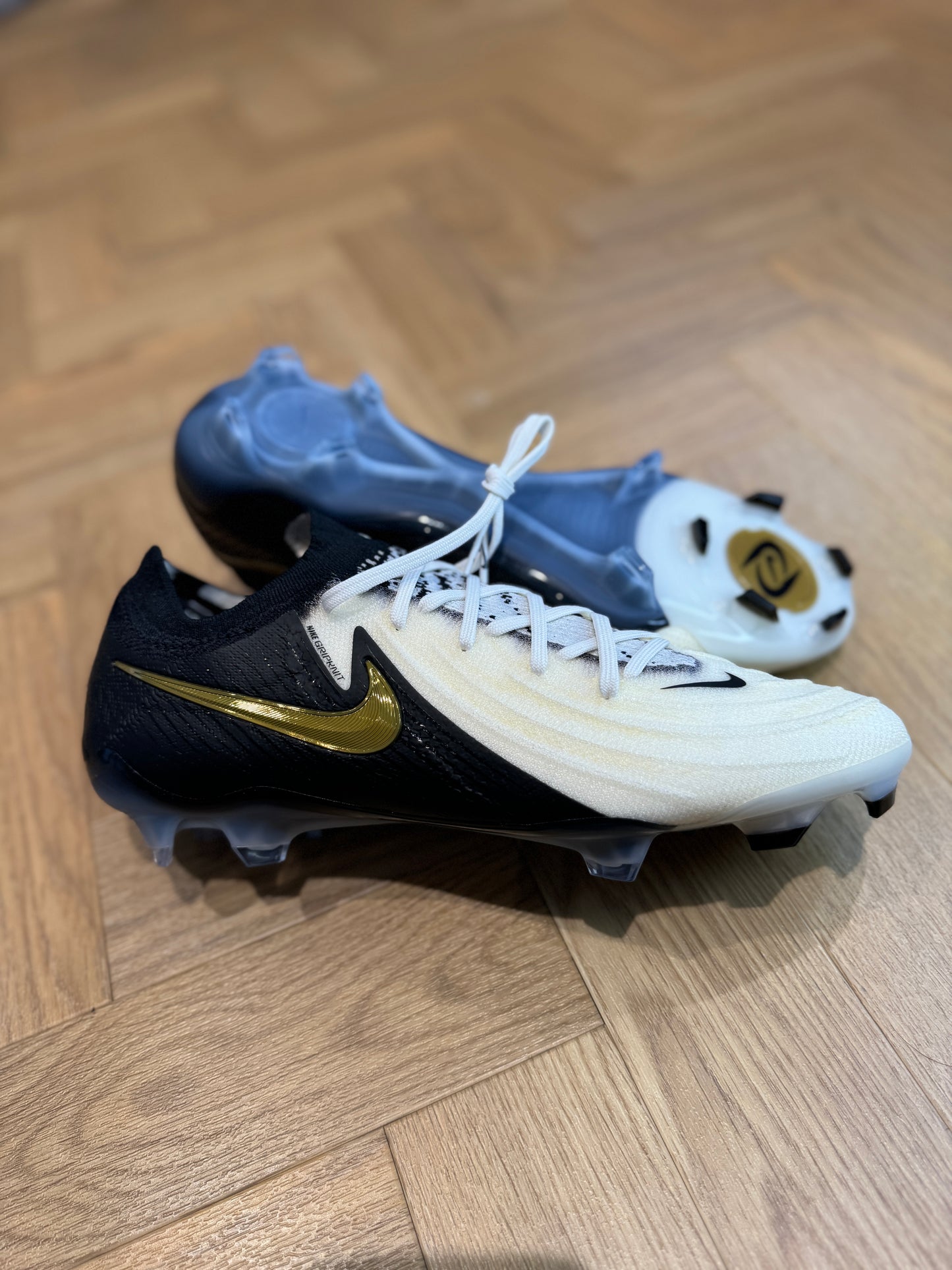 Nike Phantom GX2 Elite FG - Cream / Black
