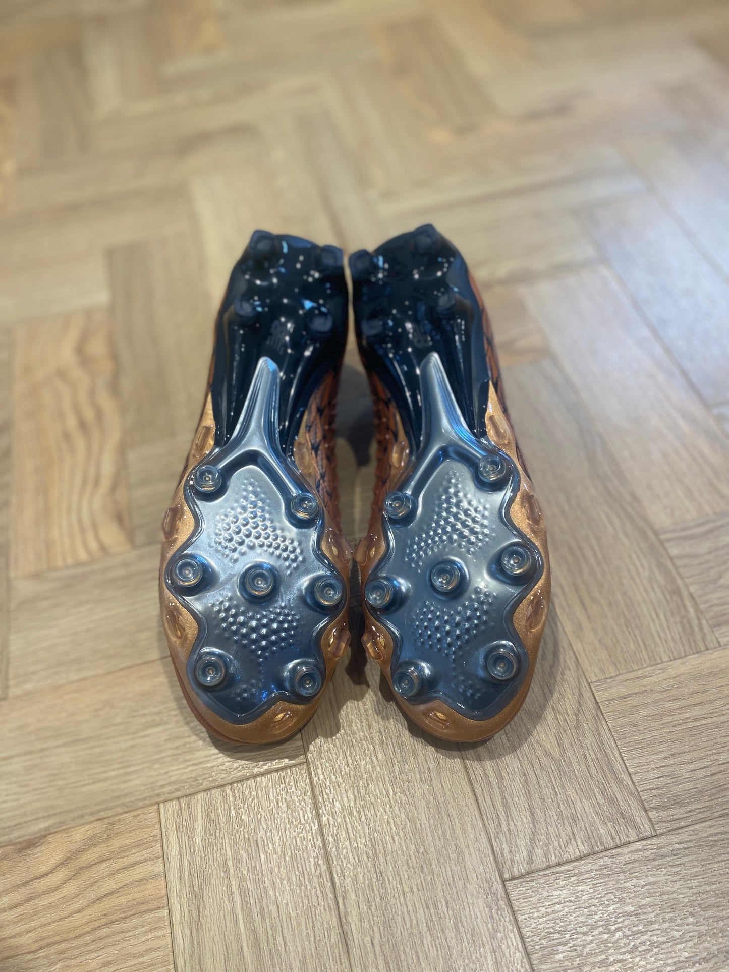 New Balance Tekela V4 Pro FG - Bronze / Black