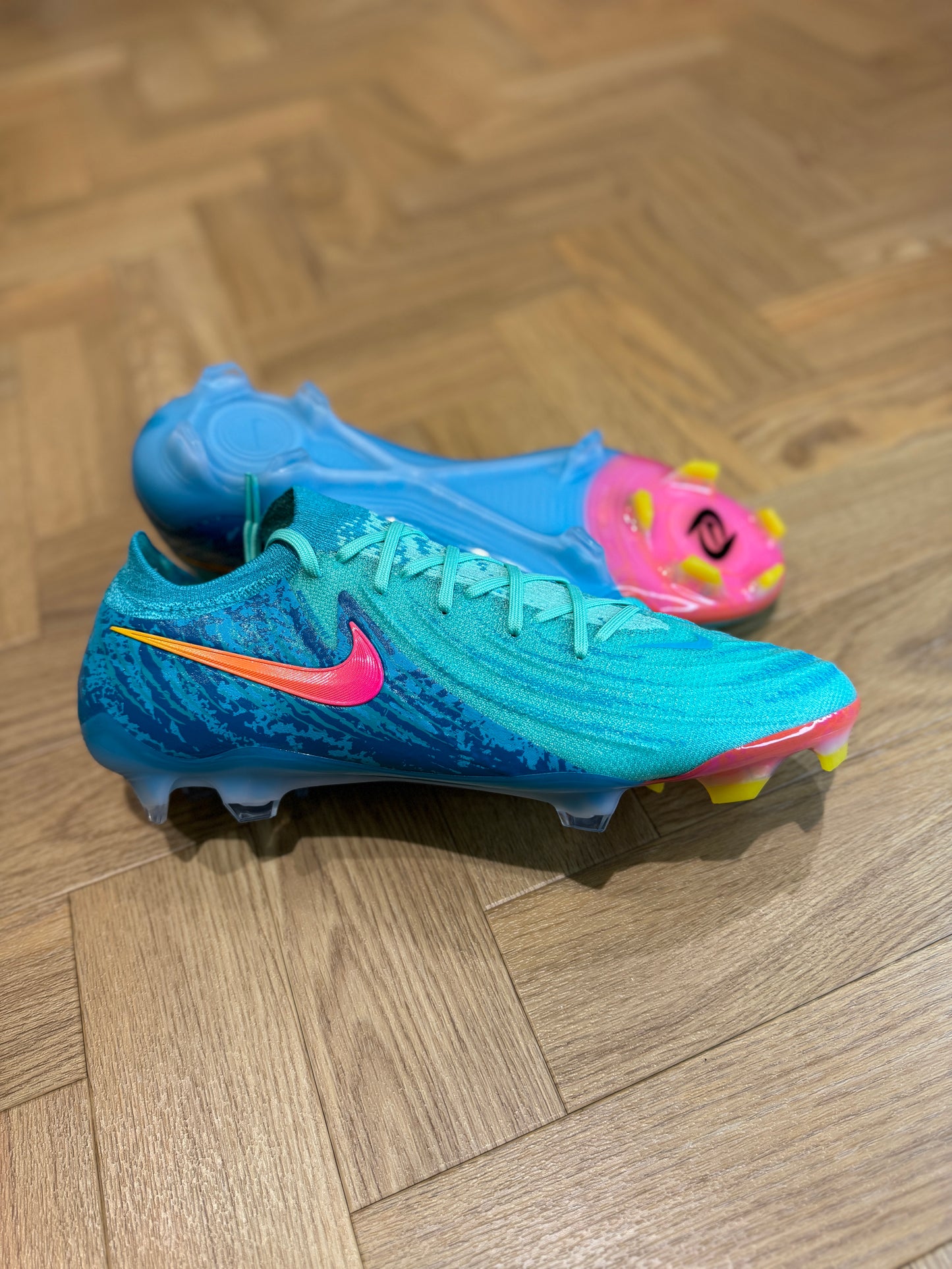 Nike Phantom GX 2 Elite FG - Blue / Pink