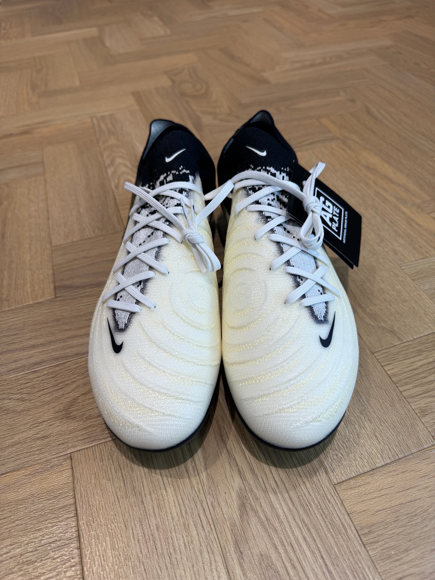 Nike Phantom GX 2 Elite AG-Pro - Cream / Black