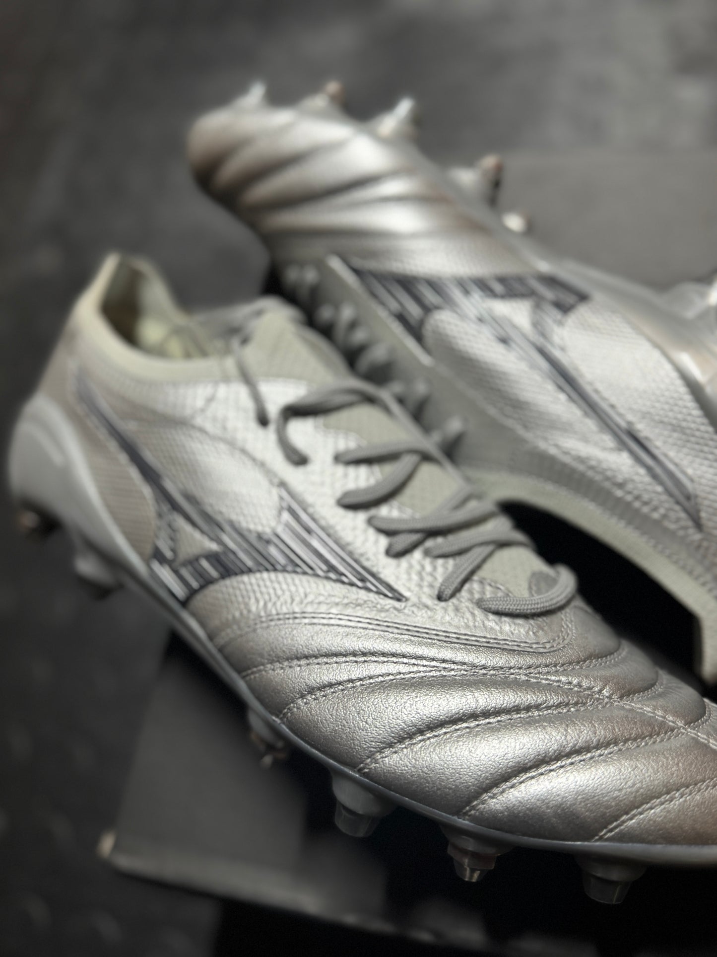 Mizuno Morelia Neo Beta 4 Elite MIJ - Silver / Silver