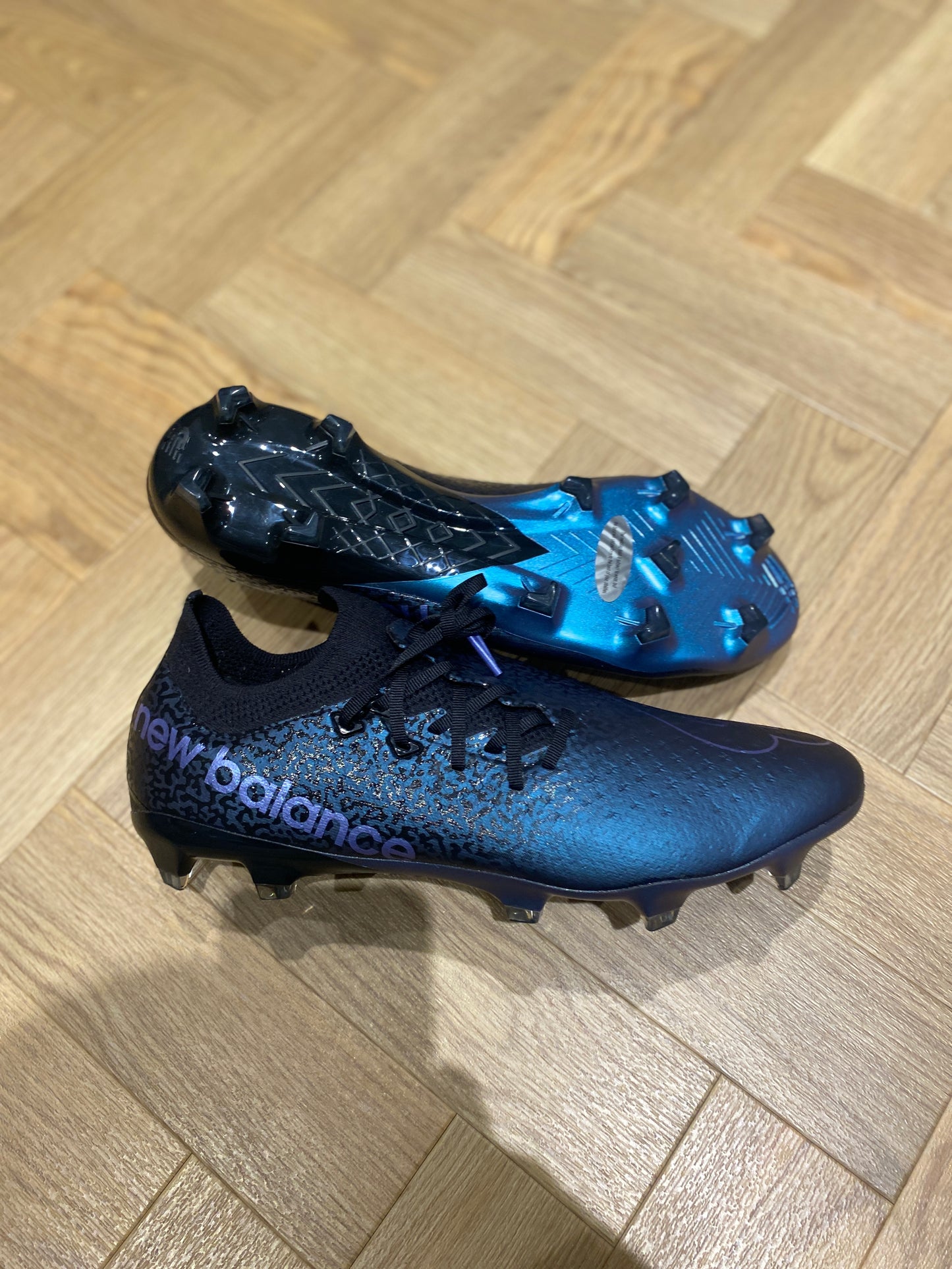 New Balance Furon V7 Pro - Black / Purple