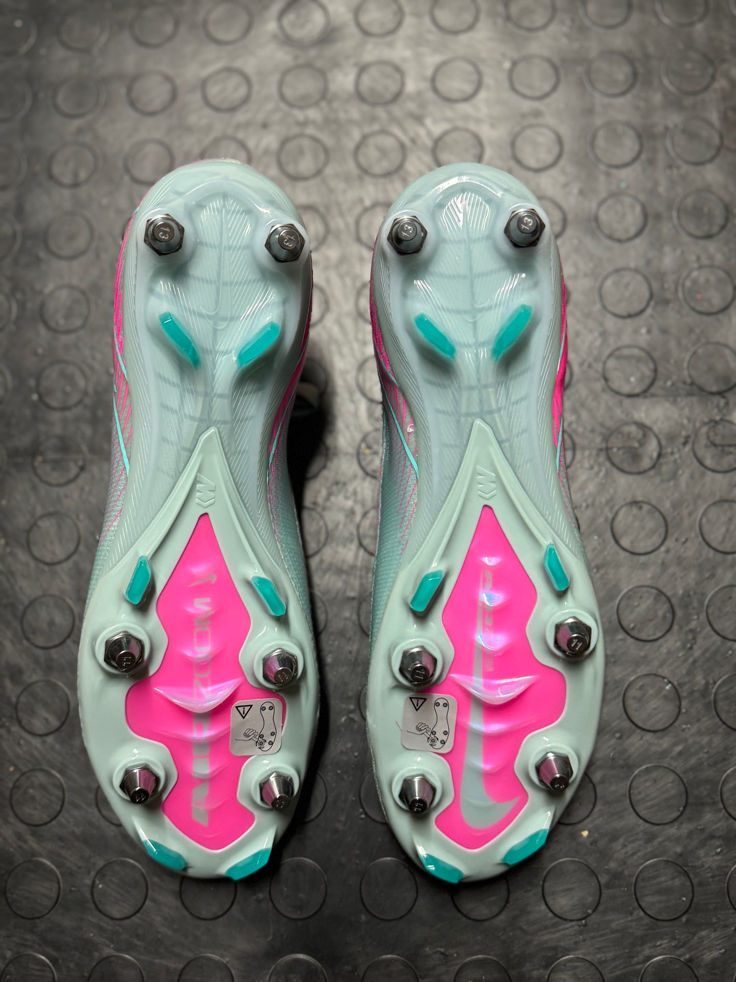 Nike Zoom Vapor 16 Elite SG-Pro - Blue / Pink