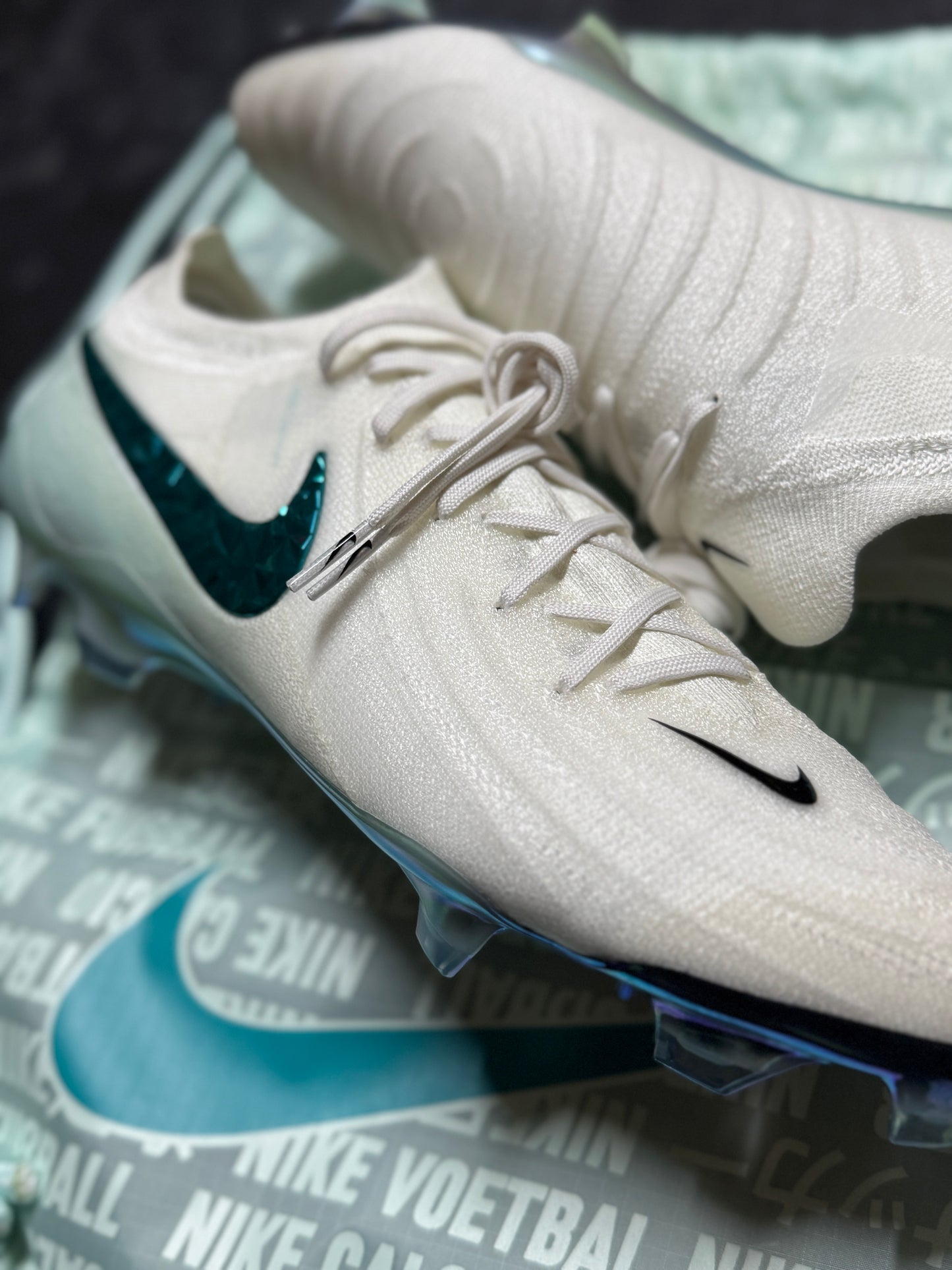 Nike Phantom GX 2 LV8 Elite FG - White / Emerald Green
