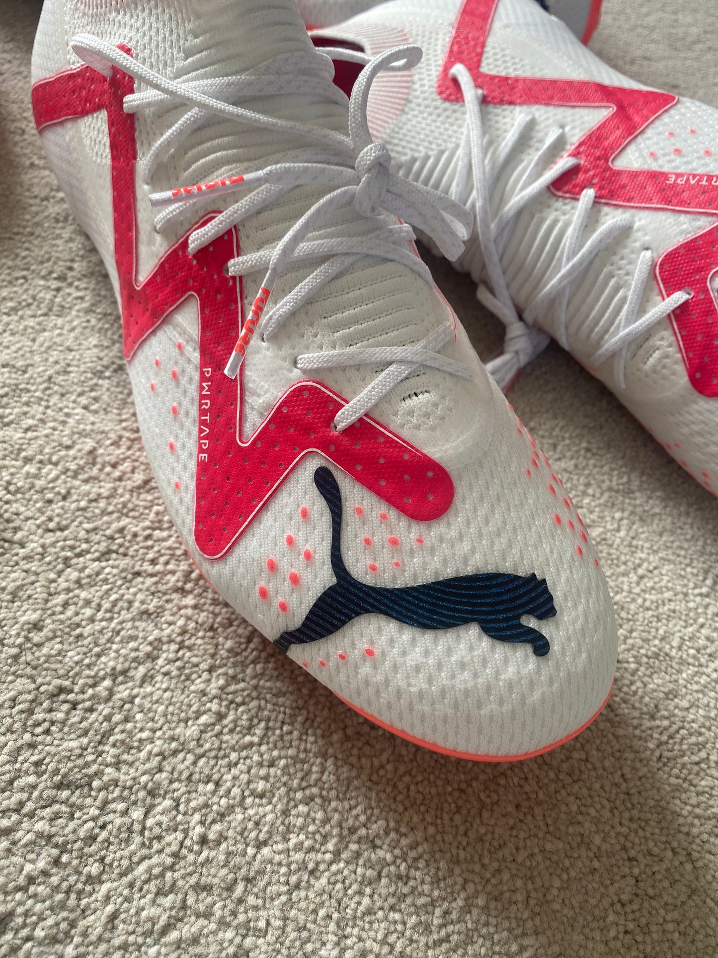 Puma Future Ultimate FG - White / Red