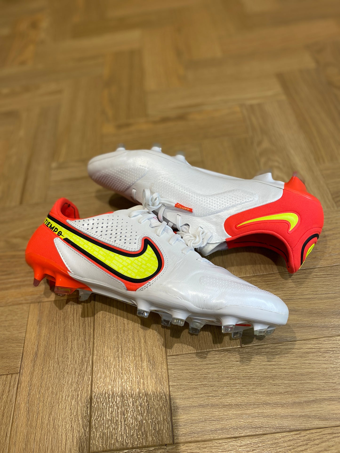 Nike Tiempo Legend 9 Elite FG - White / Orange