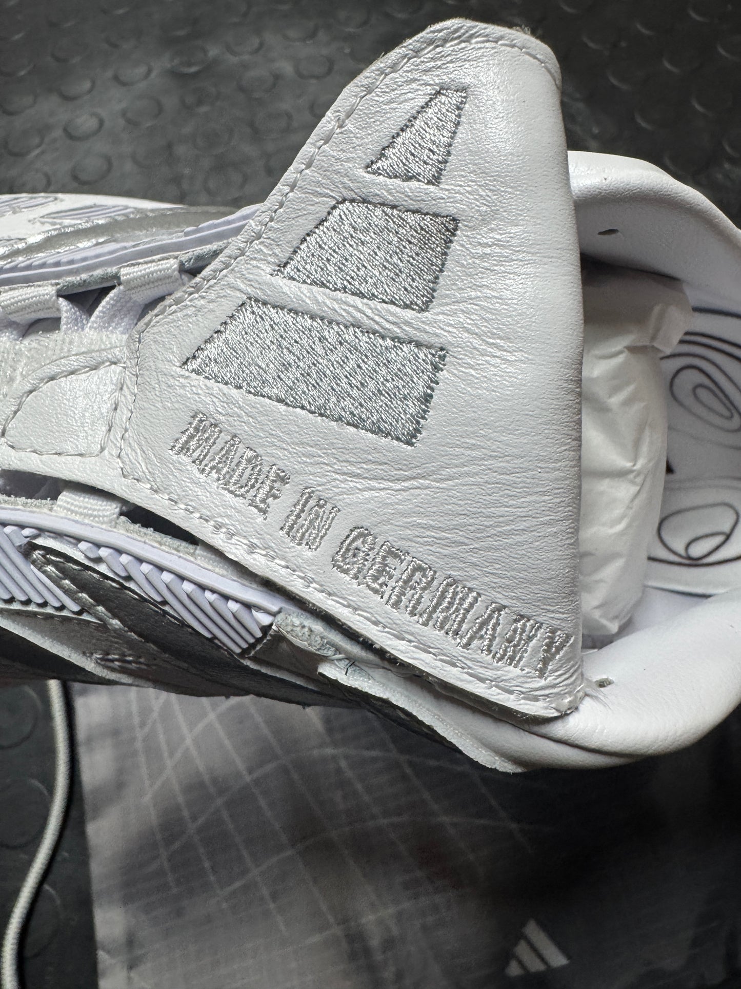 Adidas Predator Precision Elite ‘MIG’ FG - White / Silver