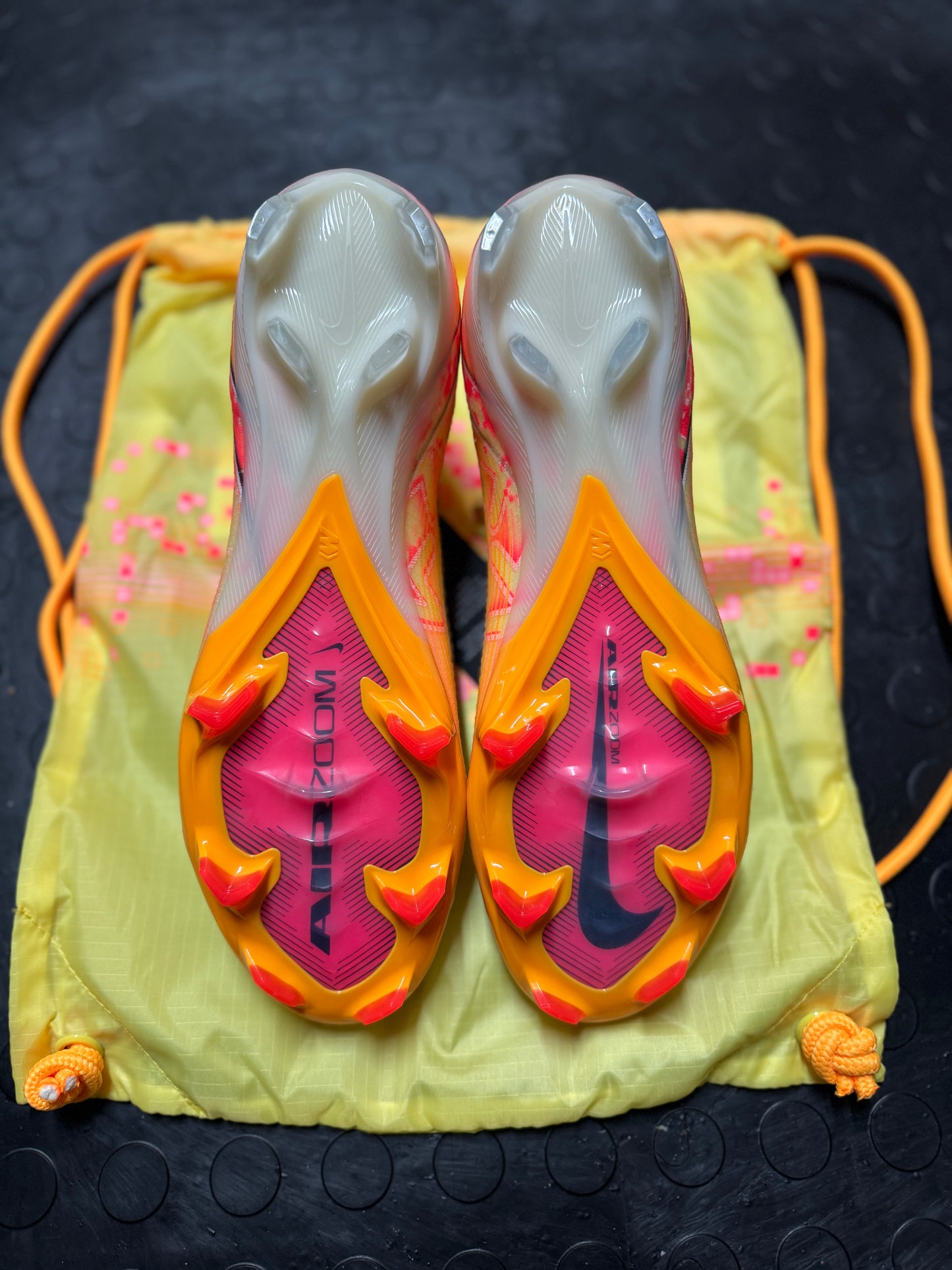 Nike Zoom Mercurial Superfly 10 Elite ‘KM’ FG - Yellow / Red