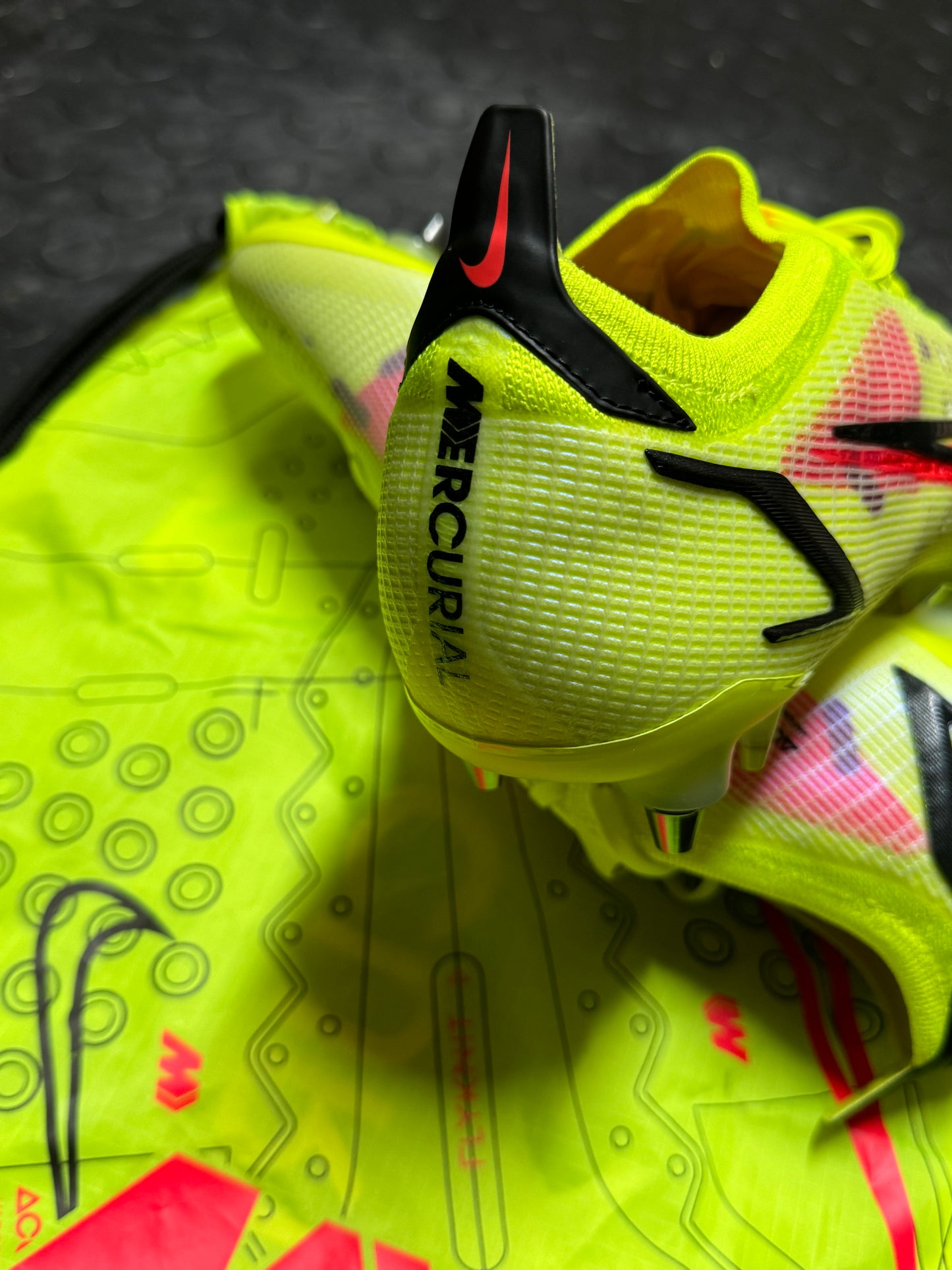 Nike Mercurial Vapor 14 Elite SG-Pro - Volt / Red