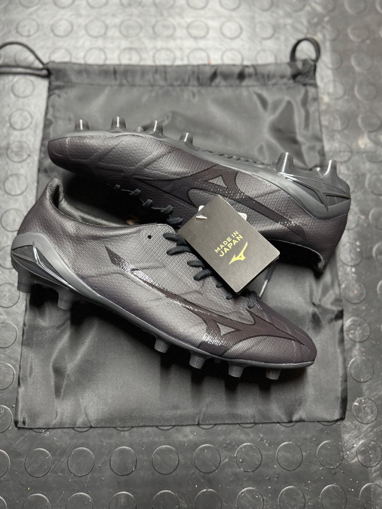 Mizuno Alpha II FG Made in Japan x Rebuild - Black / Black