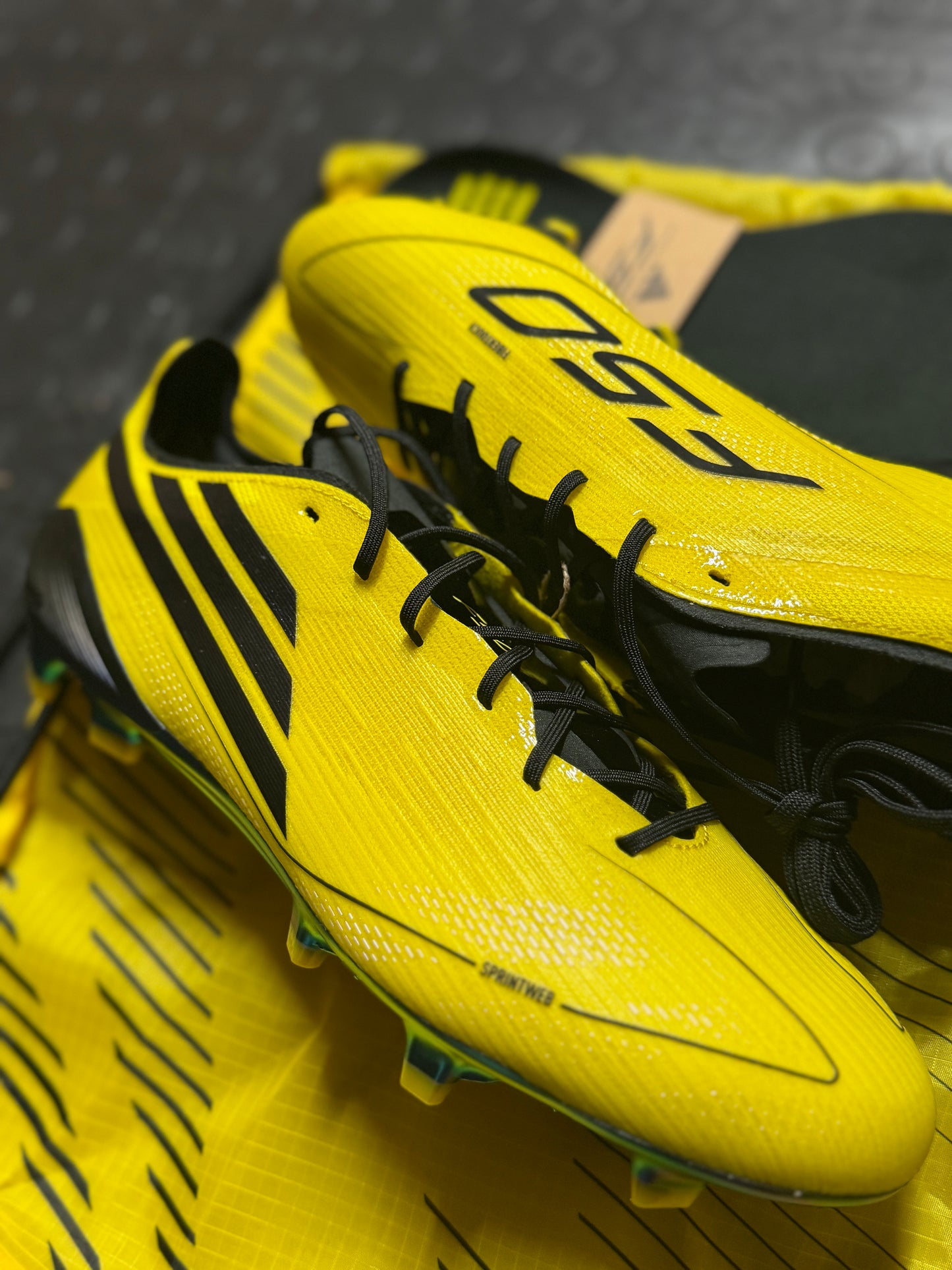 Adidas F50 Elite ‘2010’ FG - Yellow / Black