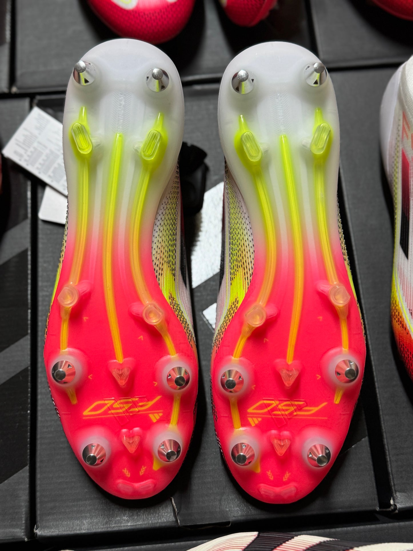 Adidas F50 Elite SG - White / Red