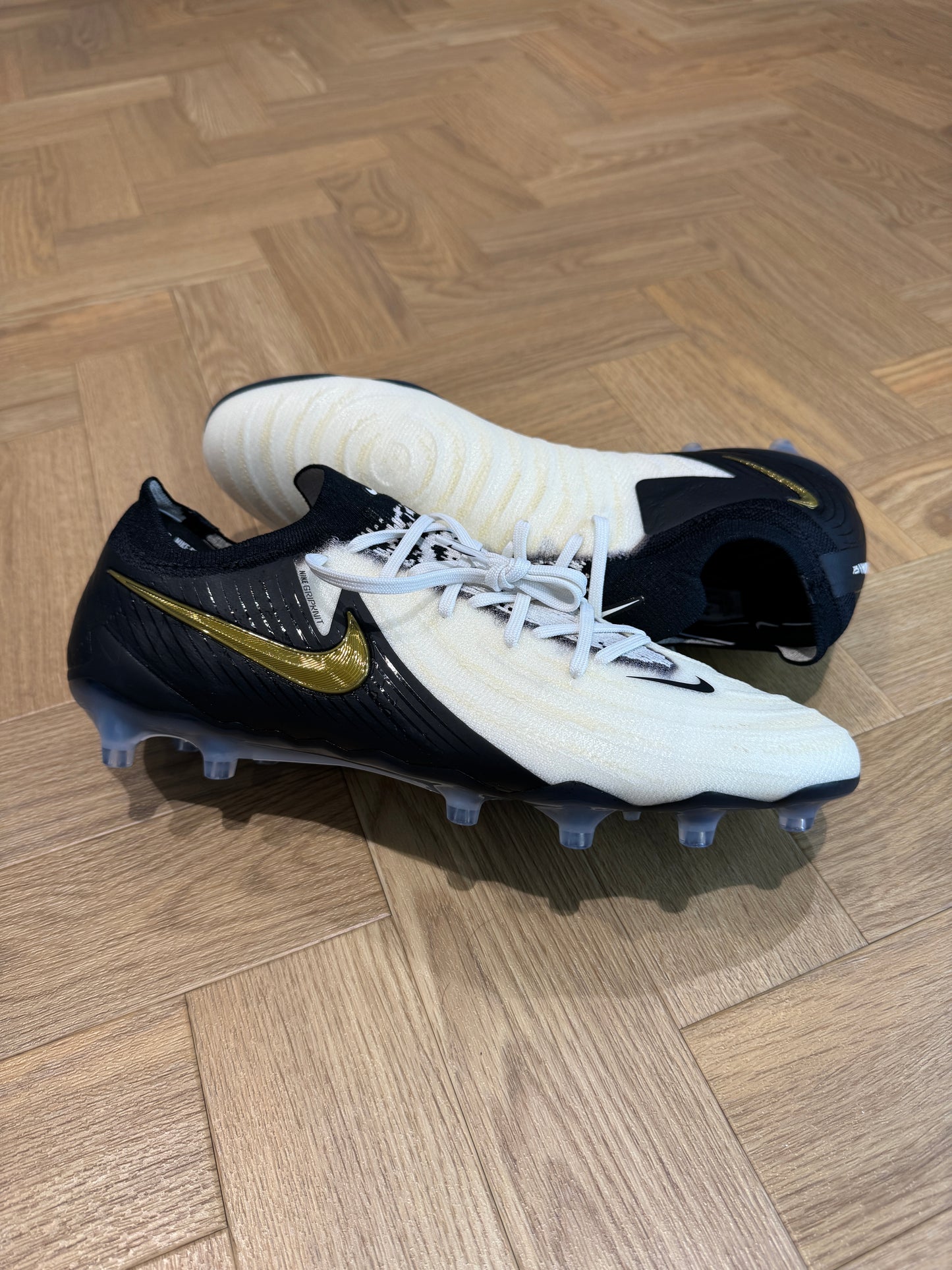 Nike Phantom GX 2 Elite AG-Pro - Cream / Black