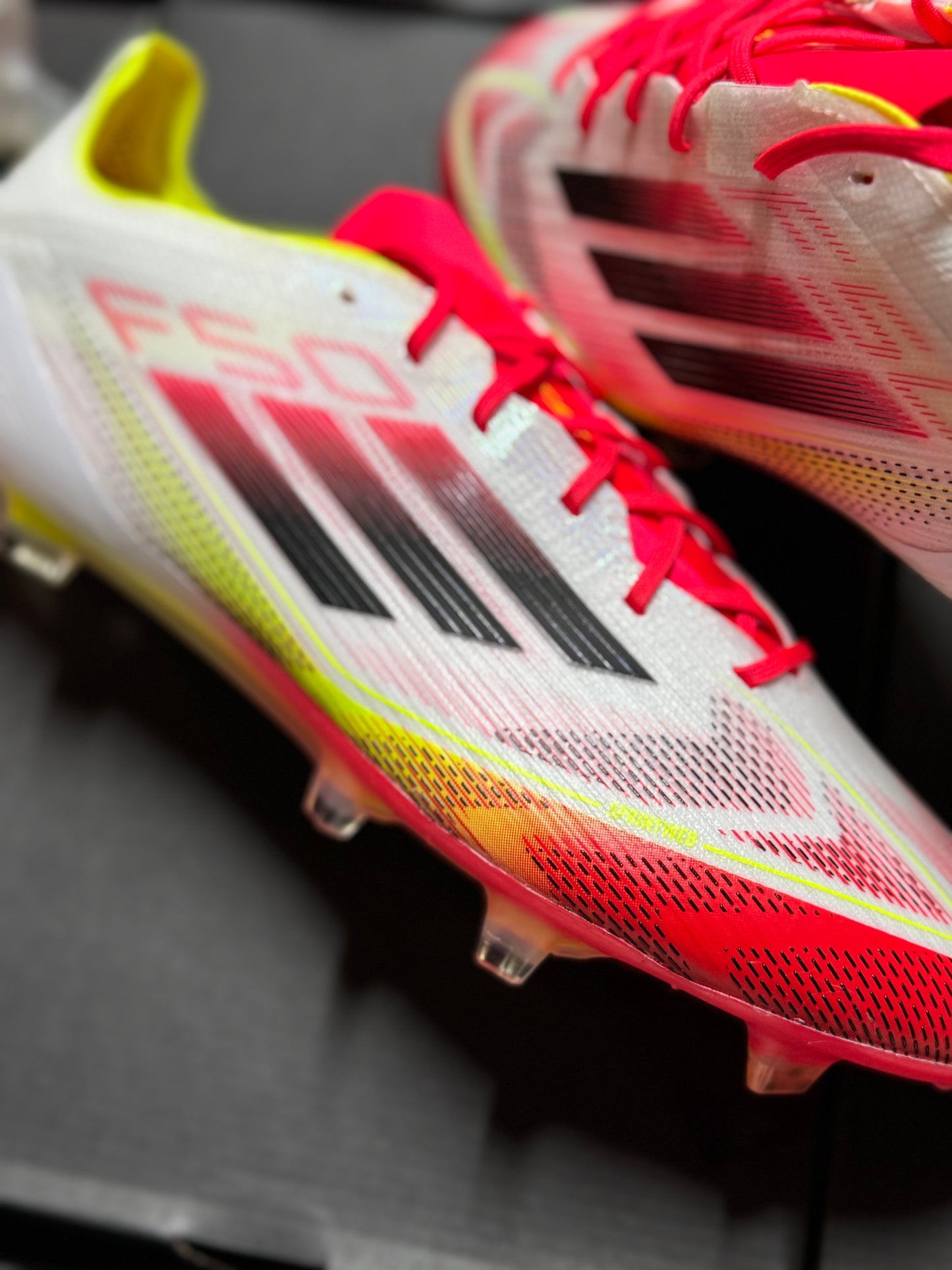 Adidas F50 Elite SG - White / Red