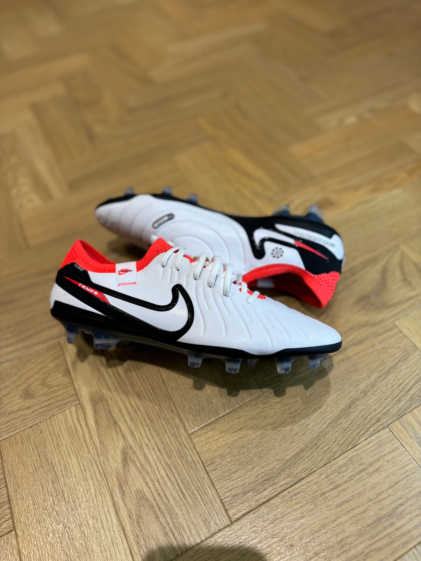 Nike Tiempo Legend 10 Elite FG - White / Red
