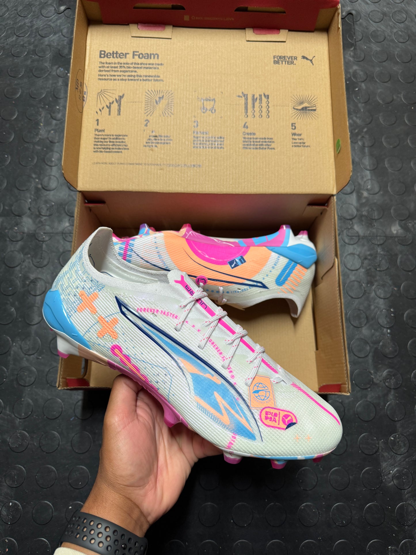 Puma Ultra 5 Ultimate FG - White / Pink / Blue