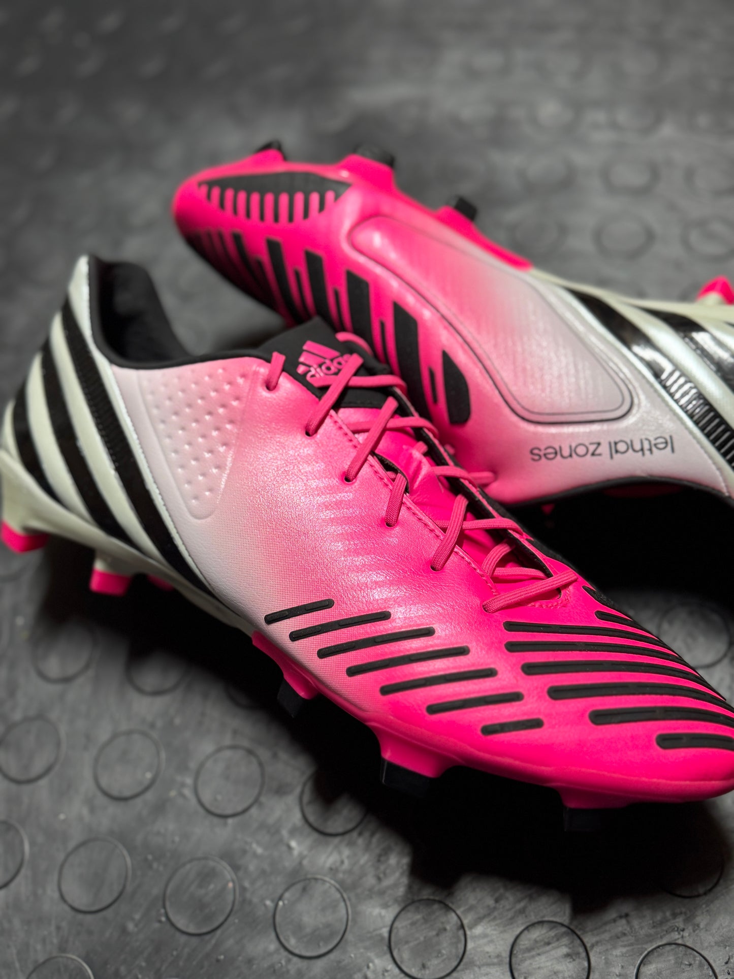 Adidas Predator LZ UK 9.5 Beckham FG NEW