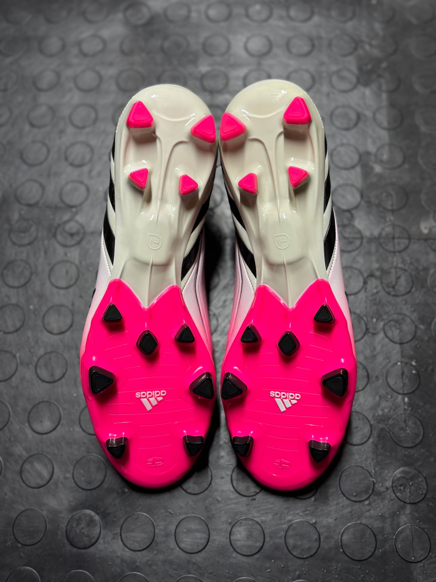 Adidas Predator LZ UK 9.5 Beckham FG NEW
