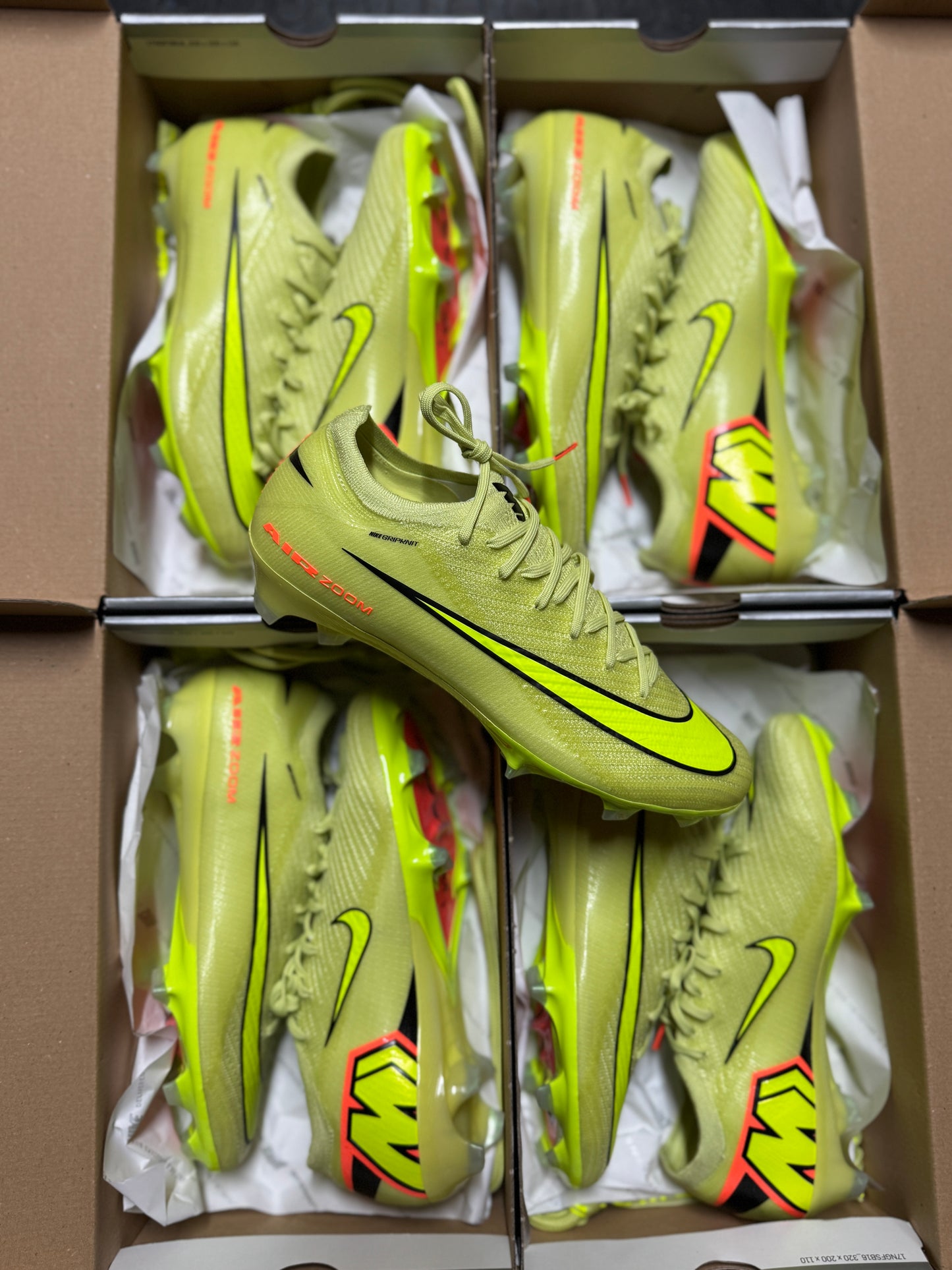Nike Zoom Vapor 16 Elite FG - Limelight / Hyper Crimson / Volt