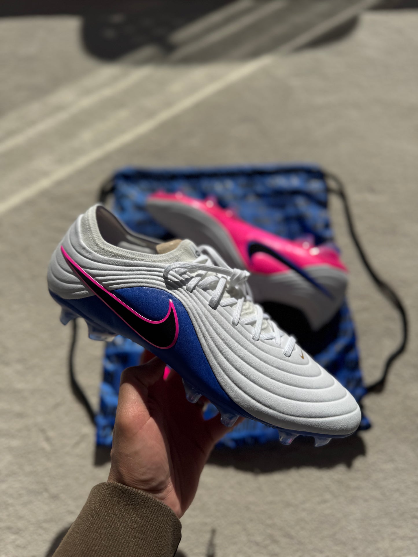 Nike Tiempo Maestro Elite FG - White / Blue / Pink