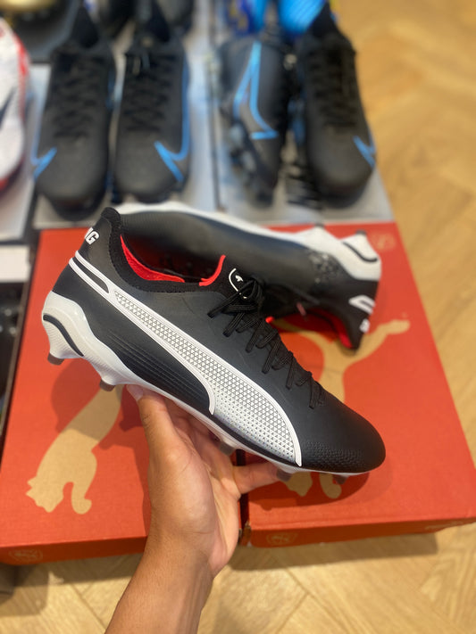 Puma King Ultimate FG - Black / White