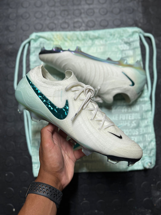 Nike Phantom GX 2 LV8 Elite FG - White / Emerald Green