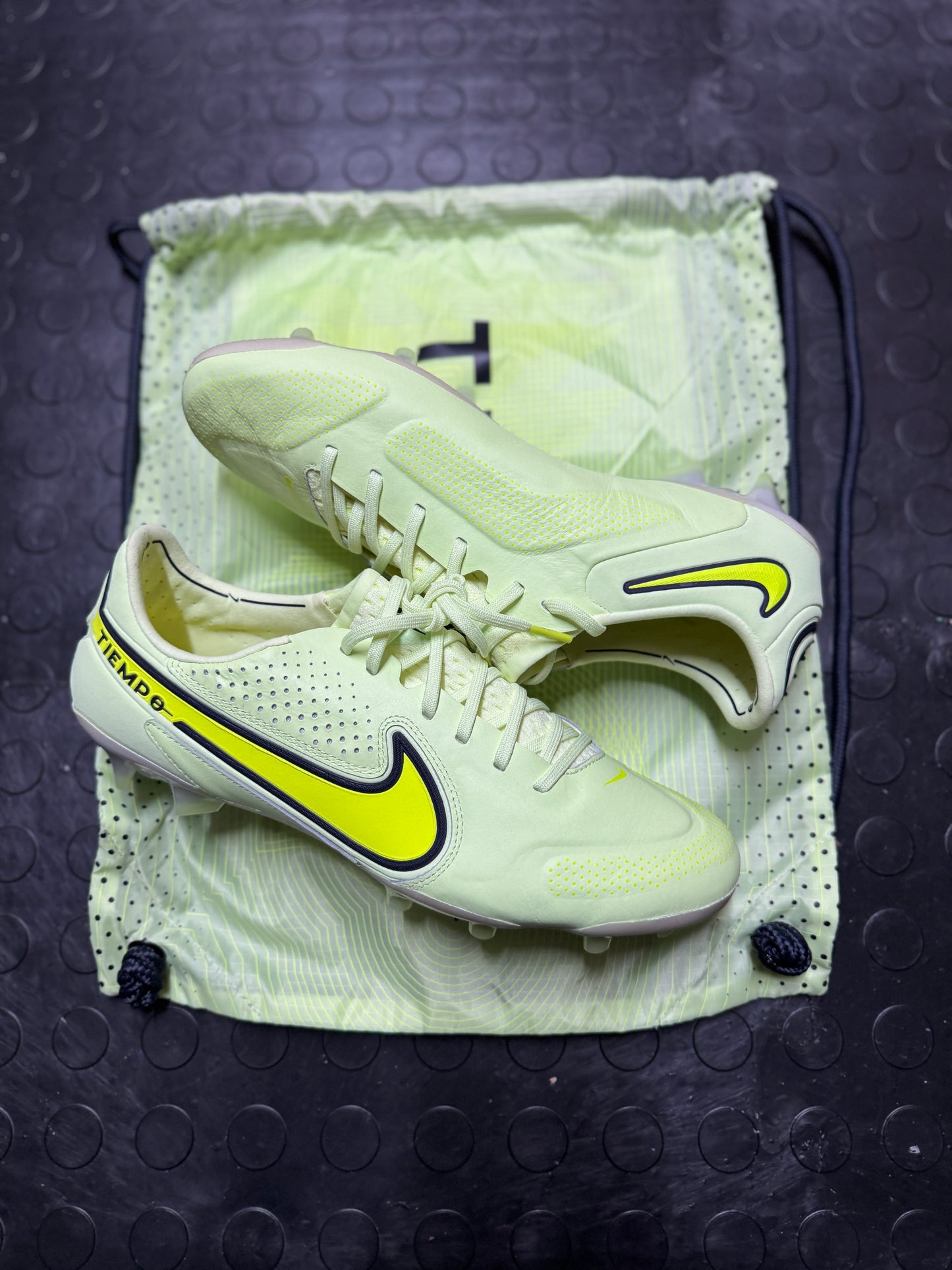 Nike Tiempo Legend 9 Elite FG - Yellow / White