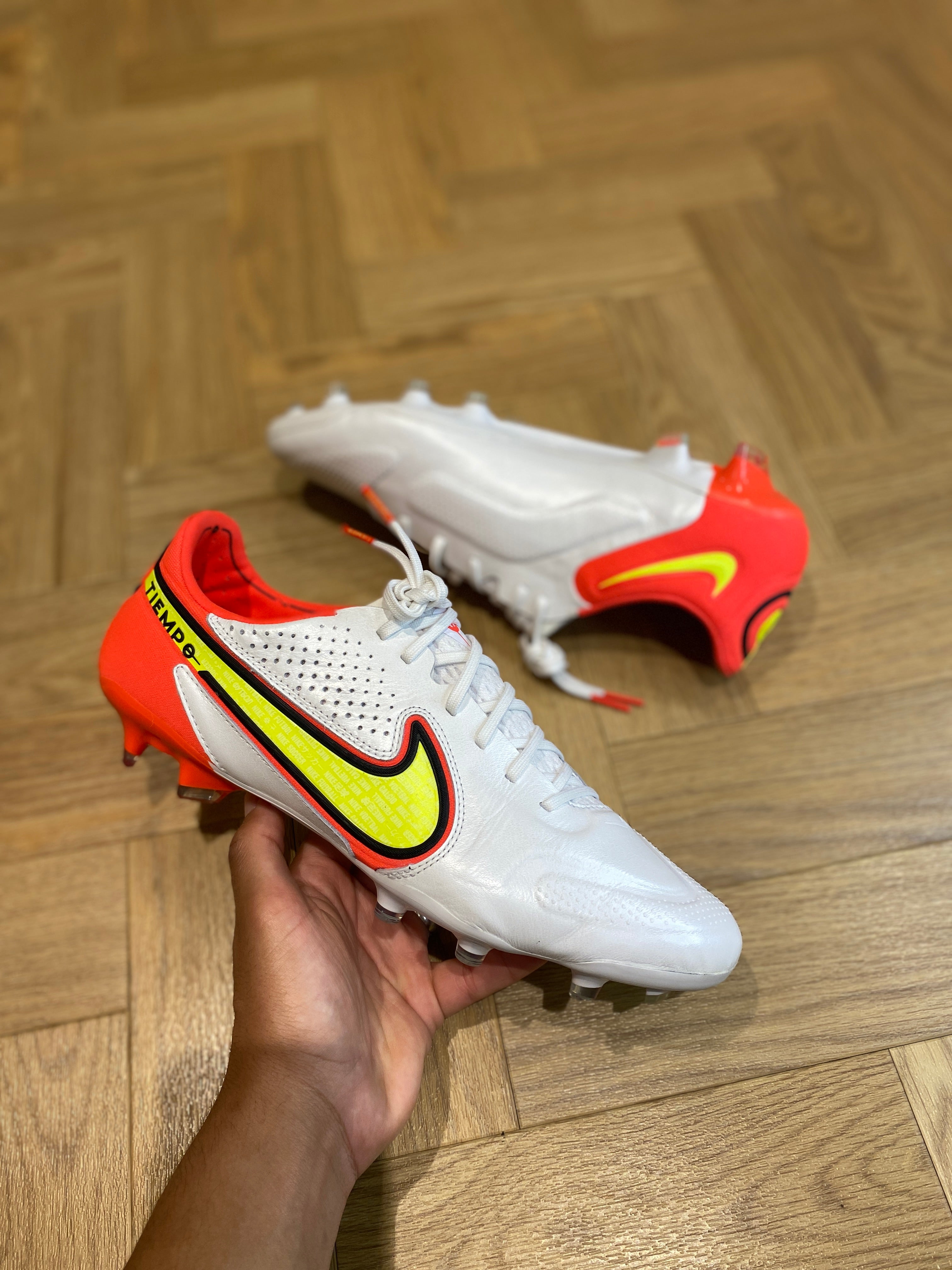 Nike tiempo store orange white