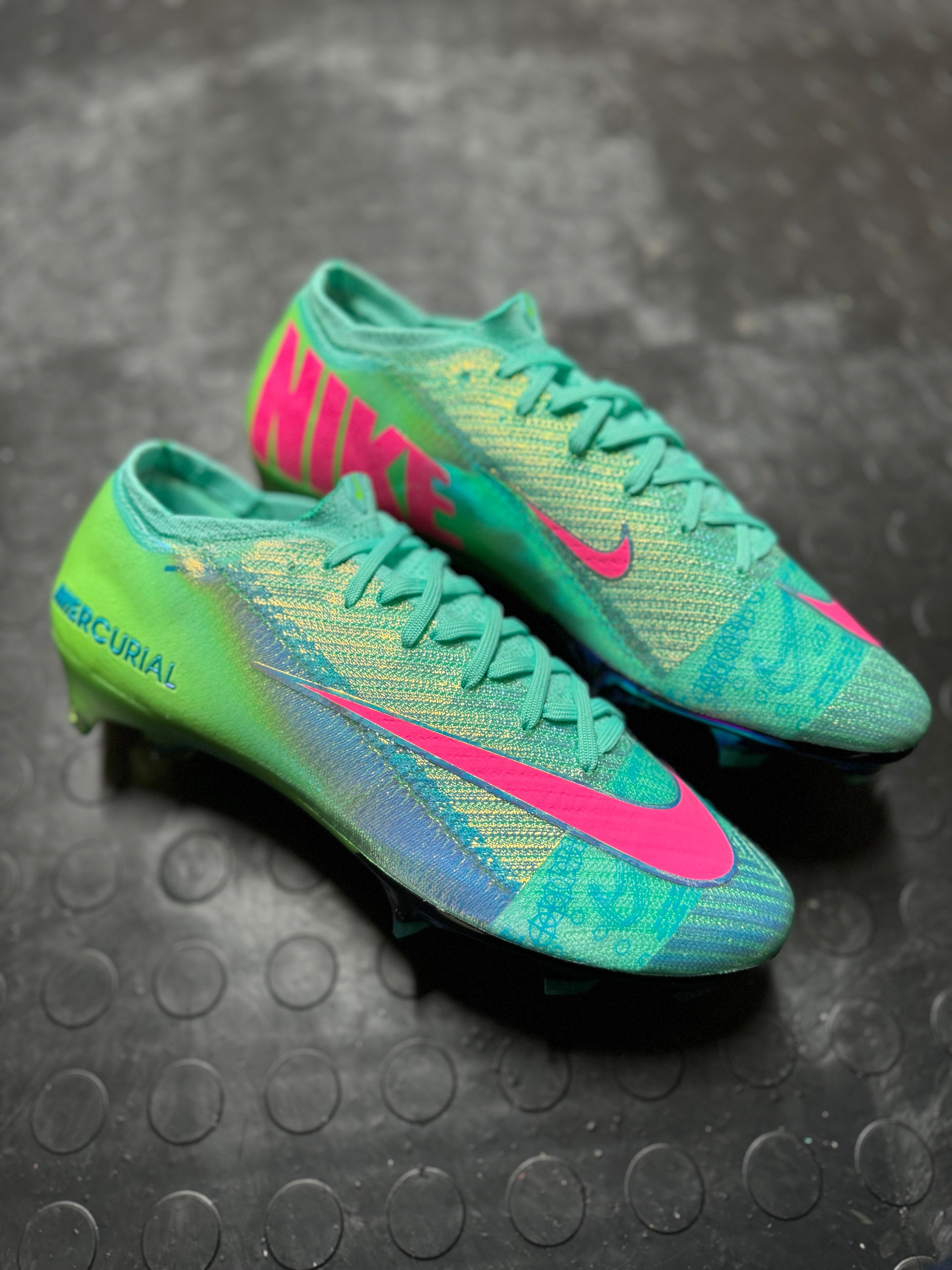 Sepatu Nike Mercurial Vapor Niño NIKE ZOOM MERCURIAL VAPOR XVI