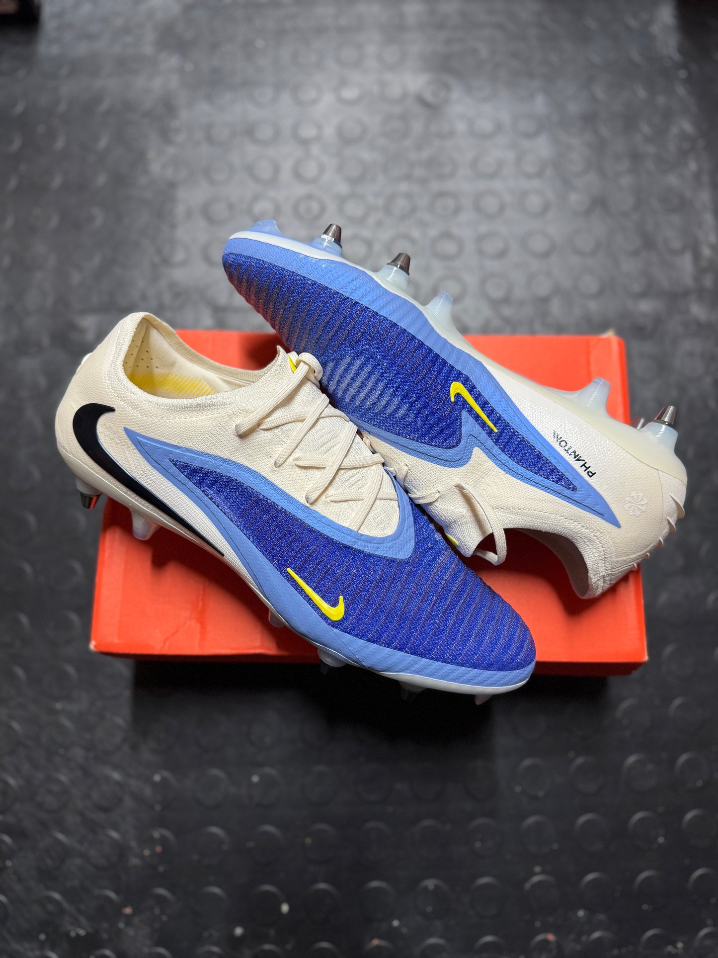 Nike Phantom 6 Elite SG-Pro - White / Blue